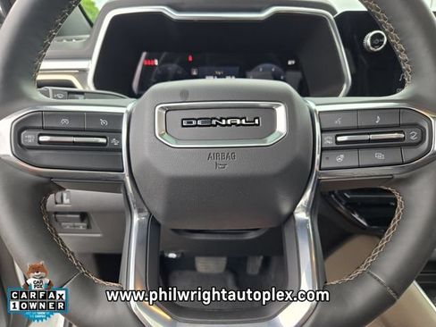 Used 2025 GMC Canyon Denali AWD/4WD image 28