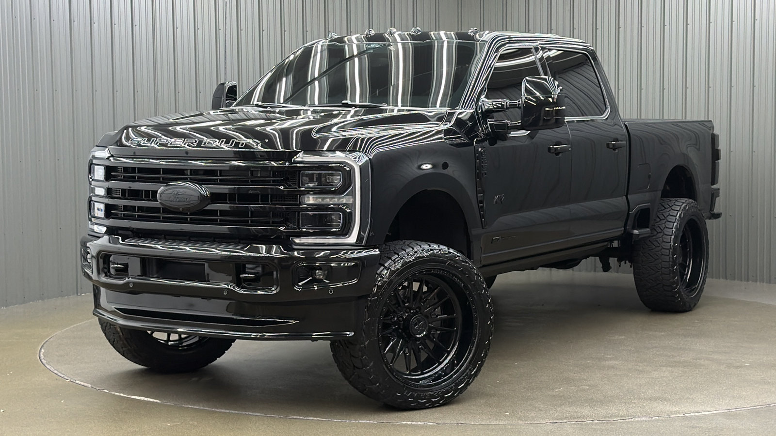 Used 2026 Ford F250 Platinum AWD/4WD image 1