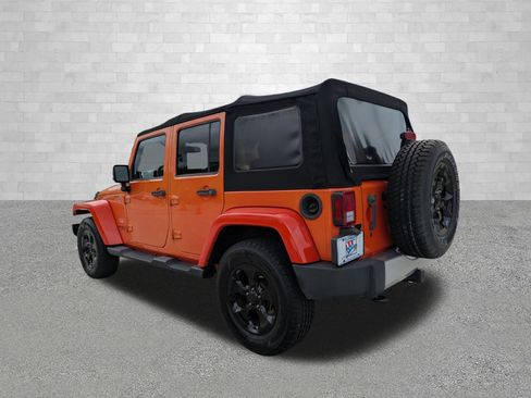 Used 2015 Jeep Wrangler Unlimited Sahara w/ Connectivity Group image 4