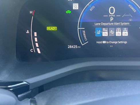 Used 2025 Toyota Camry LE FWD image 39