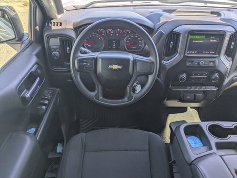 Used 2020 Chevrolet Silverado 1500 Custom w/ Custom Value Package RWD image 18