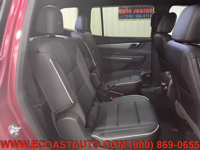 Used 2025 Buick Enclave Sport Touring w/ Power Package FWD image 16