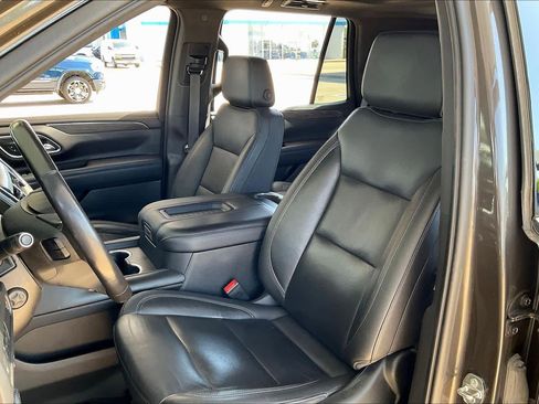 Used 2021 Chevrolet Tahoe LT w/ LT Signature Package image 9