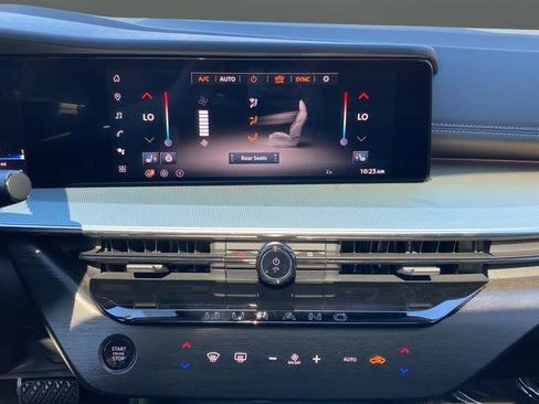 New 2026 Nissan Murano Platinum AWD/4WD image 13