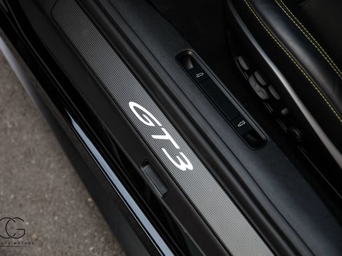 Used 2022 Porsche 911 GT3 RWD image 39