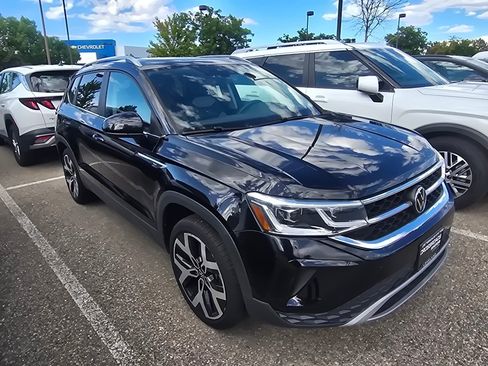 Used 2023 Volkswagen Taos SEL AWD/4WD image 8