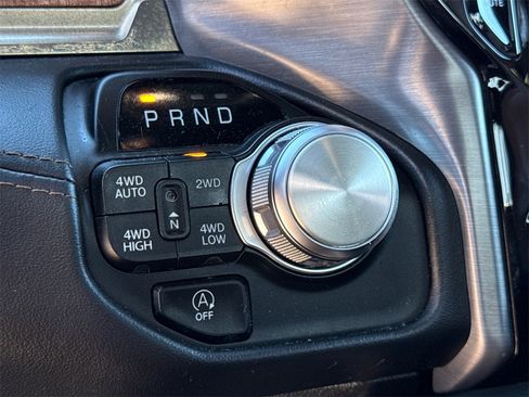 Certified 2022 RAM 1500 Limited w/ Body Color Bumper Group image 27