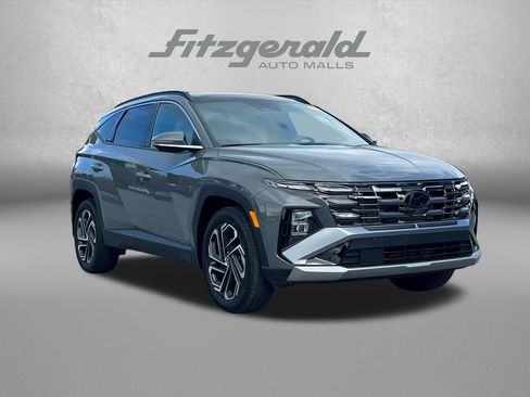 Used 2025 Hyundai Tucson Limited AWD/4WD image 1