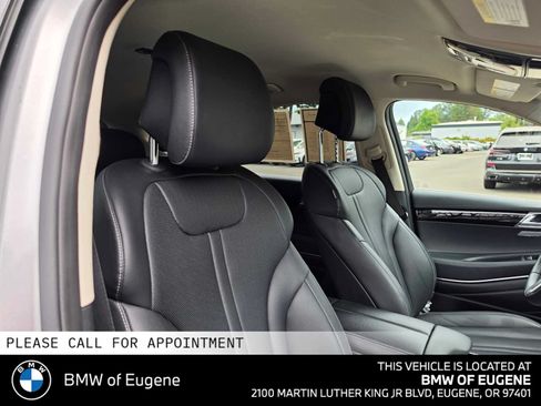 Used 2025 Genesis GV80 2.5T Standard AWD/4WD image 13