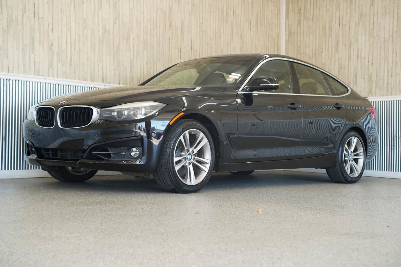 Used 2018 BMW 330i Gran Turismo xDrive AWD/4WD image 4