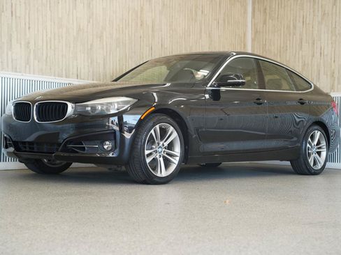 Used 2018 BMW 330i Gran Turismo xDrive AWD/4WD image 4