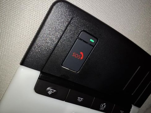 Certified 2024 Nissan Pathfinder SL image 30