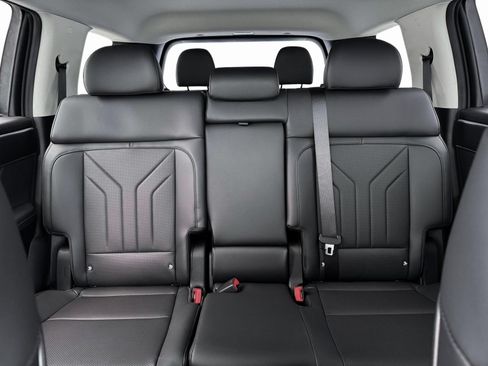 New 2026 Hyundai Santa Fe SEL FWD image 16