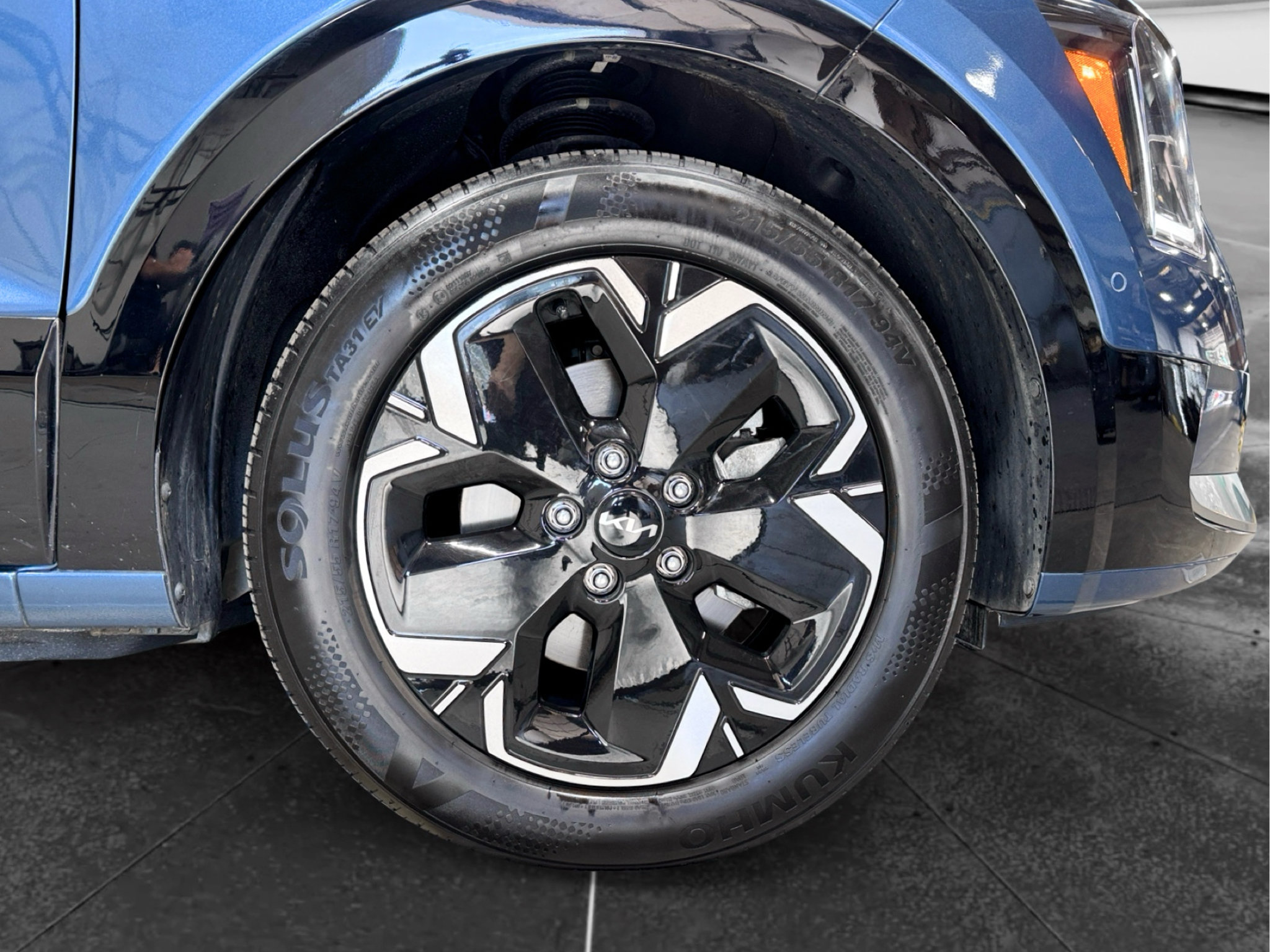Used 2024 Kia Niro Wave w/ Wave Preserve Package FWD image 37