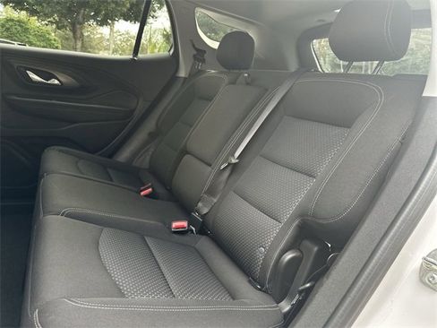 Used 2024 GMC Terrain SLE image 26