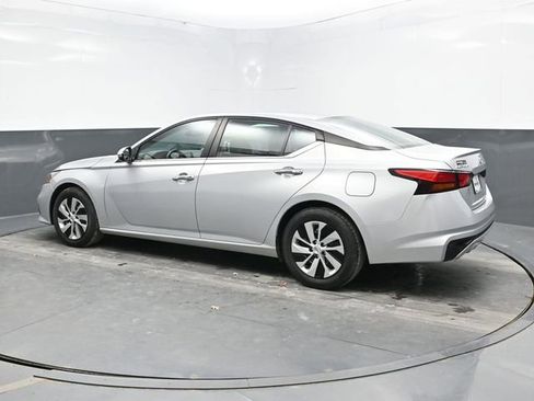 Used 2021 Nissan Altima 2.5 S image 4