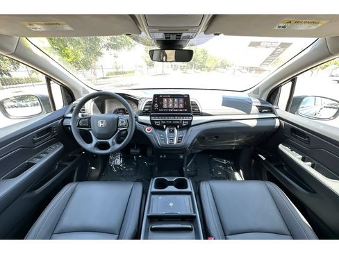 Certified 2026 Honda Odyssey EX-L image 15