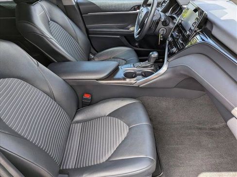 Used 2023 Toyota Camry SE FWD image 19
