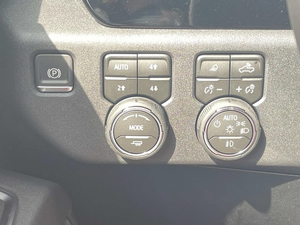 New 2026 Chevrolet Silverado 1500 RST w/ RST All Star Premium Package AWD/4WD image 30