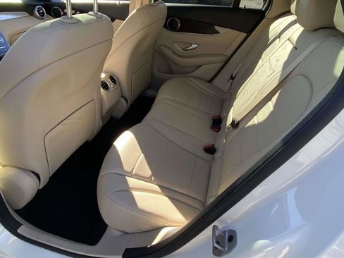 Used 2021 Mercedes-Benz GLC 300 4MATIC image 8