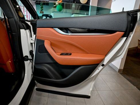 Used 2022 Maserati Levante GT image 24