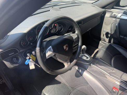 Used 2006 Porsche 911 Carrera RWD image 4