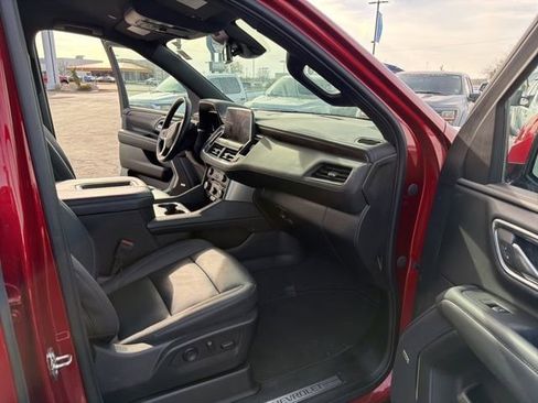 Used 2023 Chevrolet Tahoe Z71 w/ Luxury Package image 32