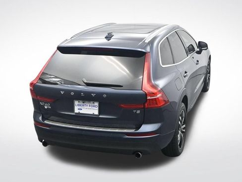 Used 2021 Volvo XC60 T5 Momentum w/ Protection Package Premier FWD image 35