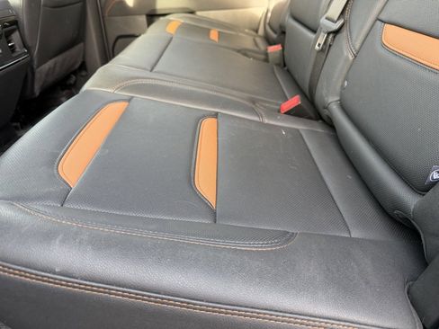 Used 2025 GMC Sierra 1500 AT4 w/ Technology Package image 36