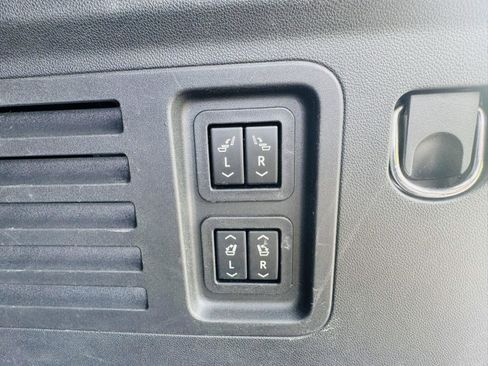 Used 2024 Chevrolet Traverse RS w/ LPO, Floor Liner Package image 43