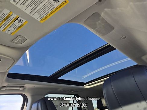 New 2026 Lincoln Navigator L Reserve AWD/4WD image 6