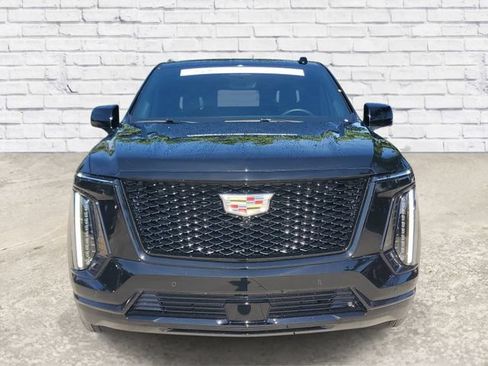 Used 2025 Cadillac Escalade Sport Platinum AWD/4WD image 6