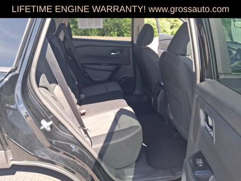 Used 2025 Nissan Rogue SV FWD image 29