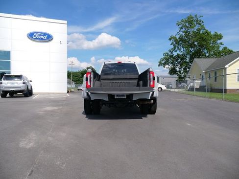 Certified 2026 Ford F450 Platinum w/ FX4 Off-Road Package AWD/4WD image 5