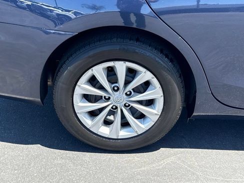 Used 2016 Toyota Camry LE FWD image 14