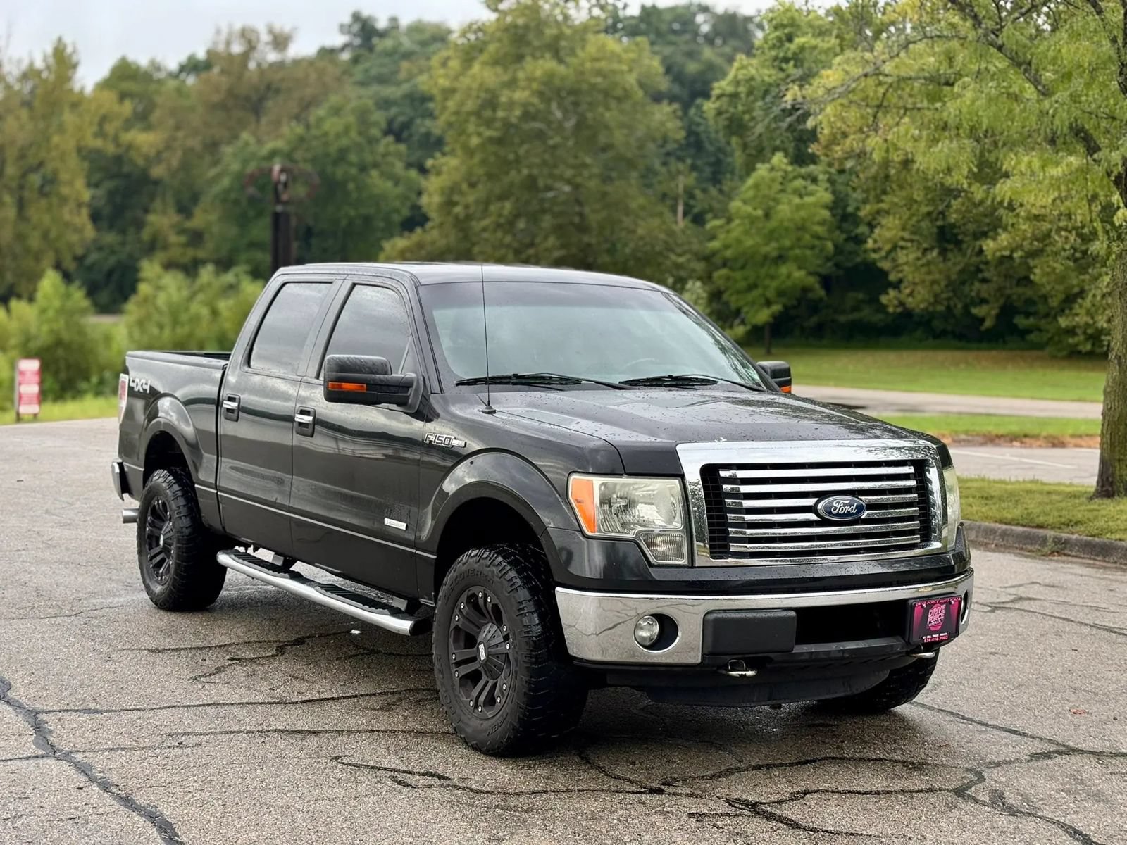 Used 2012 Ford F150 XLT w/ XLT Chrome Pkg AWD/4WD image 3