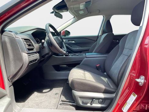 Used 2026 Nissan Rogue SV FWD image 15