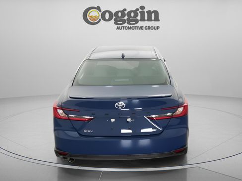 Used 2026 Toyota Camry SE FWD image 14