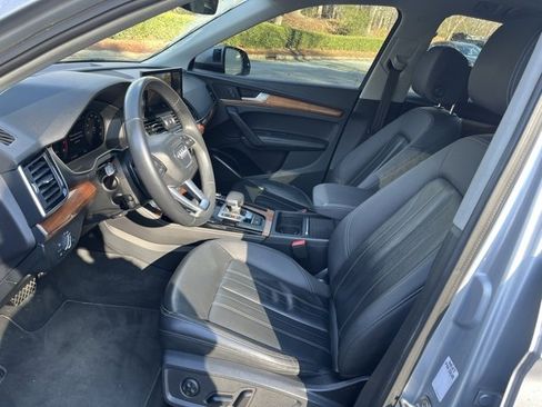 Used 2021 Audi Q5 Premium Plus image 5