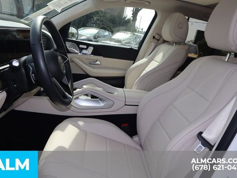 Used 2024 Mercedes-Benz GLE 450e 4MATIC w/ Winter Package image 17