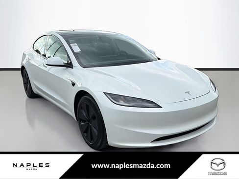 Used 2024 Tesla Model 3 Standard Range image 1