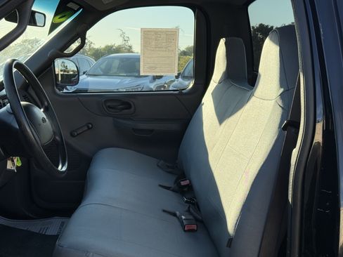 Used 2002 Ford F150 XL image 16