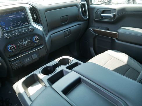 Used 2020 Chevrolet Silverado 1500 RST AWD/4WD image 11