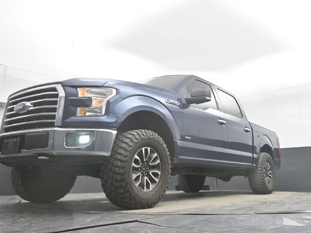 Used 2017 Ford F150 XLT w/ Equipment Group 302A Luxury AWD/4WD image 29