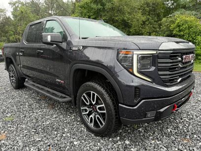 Used 2024 GMC Sierra 1500 AT4 w/ Technology Package