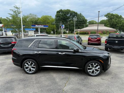 Used 2021 Hyundai Palisade Limited w/ Winter Package AWD/4WD image 3