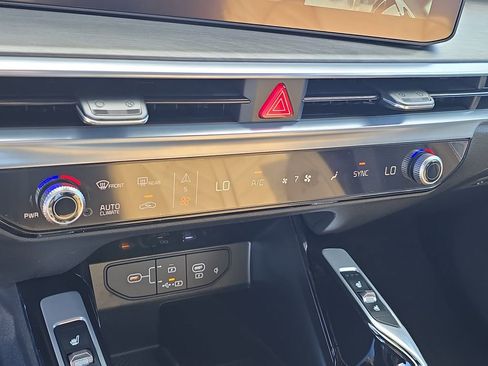 New 2026 Kia Sorento SX Prestige w/ Olive Brown Leather Package image 28