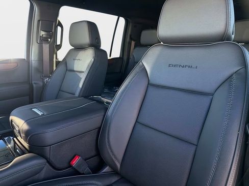 New 2026 GMC Yukon XL Denali AWD/4WD image 19