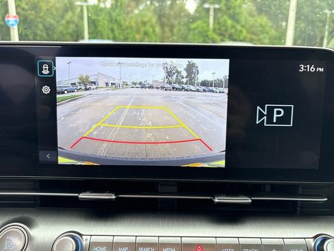 Used 2024 Hyundai Kona SEL image 24