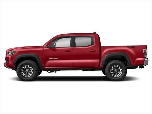 Used 2021 Toyota Tacoma TRD Off-Road w/ Technology Package AWD/4WD image 3